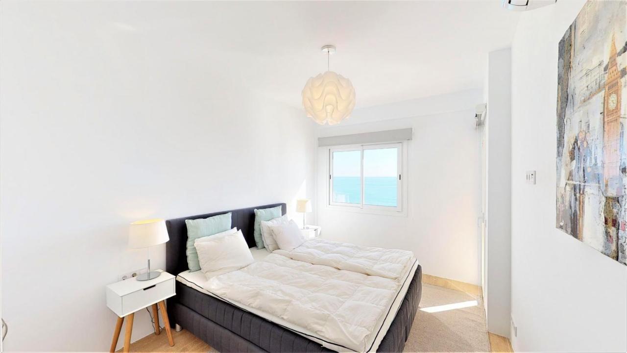 Olimpo - Fuengirola Beachfront Newly Renovated Apartment Exterior photo
